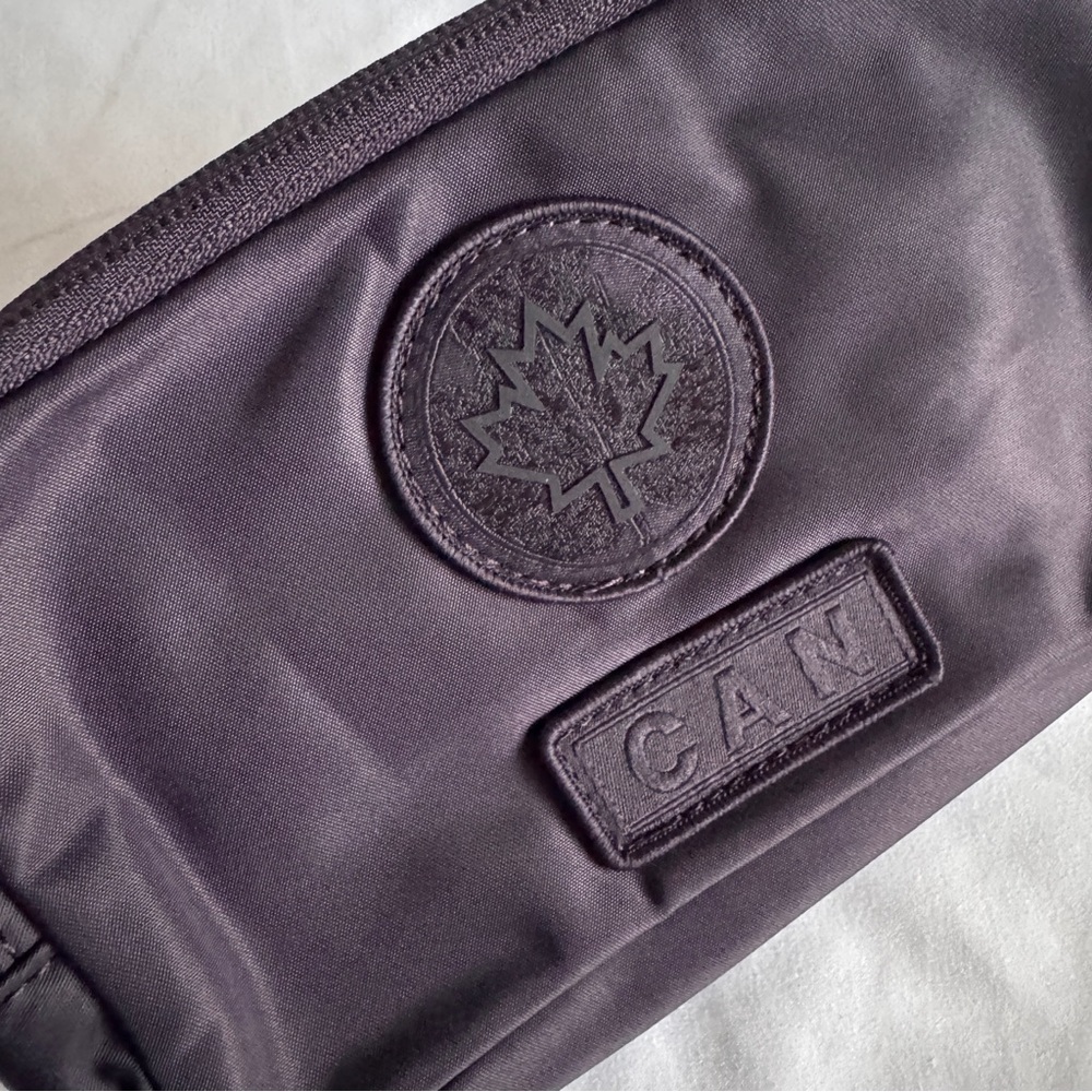 🆕 Lululemon Team Canada Future Legacy Mini Belt Bag - Atmospheric Purple - Picture 4 of 8